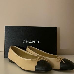 CHANEL FLATS